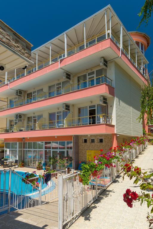 Hotel Iris 3*