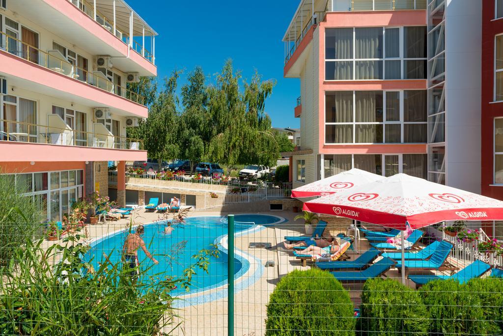 Iris 3* Sveti Vlas